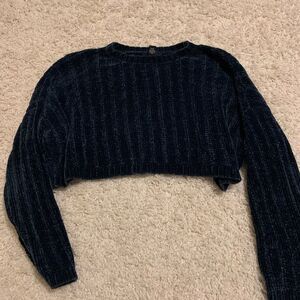 forever 21 fuzzy cropped sweater m